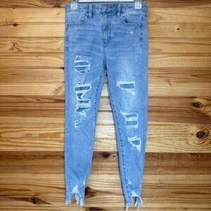 American eagle stretch super hi-rise light wash ripped jegging size 4 SHORT